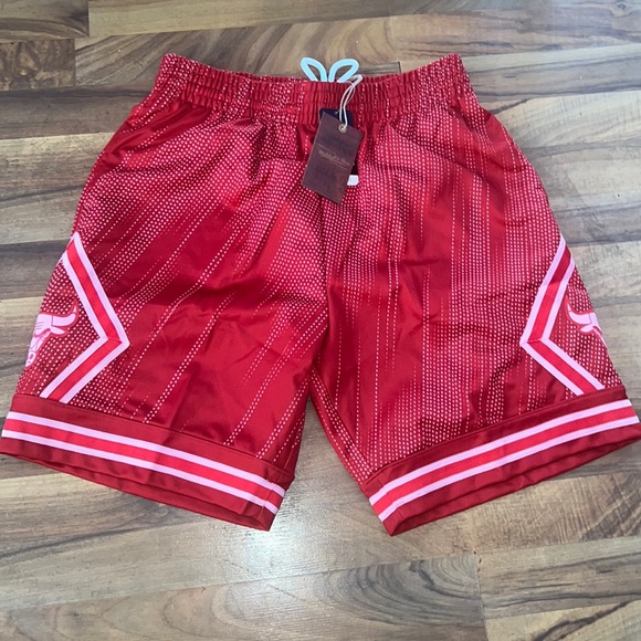 New Chicago Bulls Hardwood Classics Monochrome Swingman Shorts